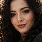 MINA(book blogger)📚 - بلاگر کتاب اینستاگرام